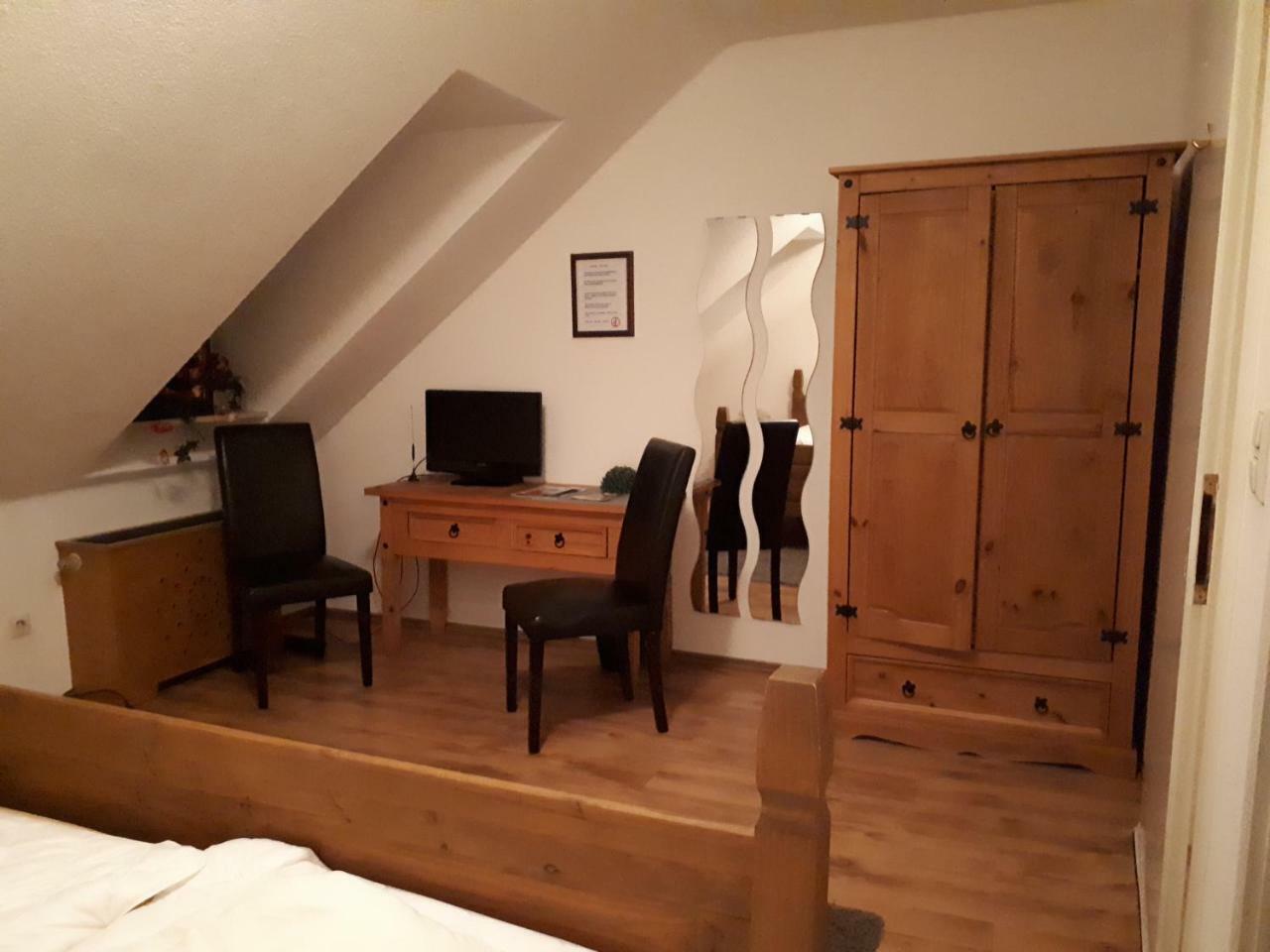 Herberg Die Alte Schleuse Manderscheid Exterior foto